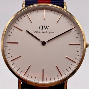 Daniel Wellington watch Classic Gold